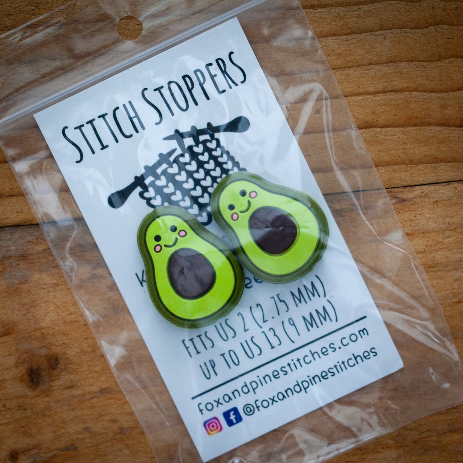 Stitch stoppers for knitting needles