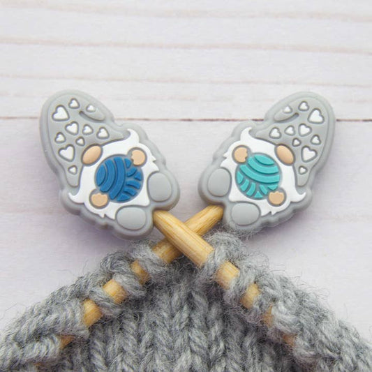 Stitch stoppers - Fox & Pine - set of 2 knitting needle stoppers - Grey gnomes with yarn