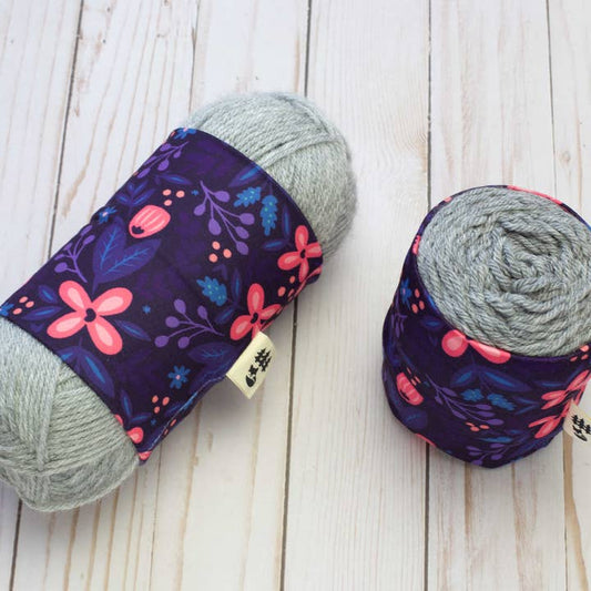 Yarn sleeve (yarn cozy) - Fox & Pine Stitches - Purple Floral