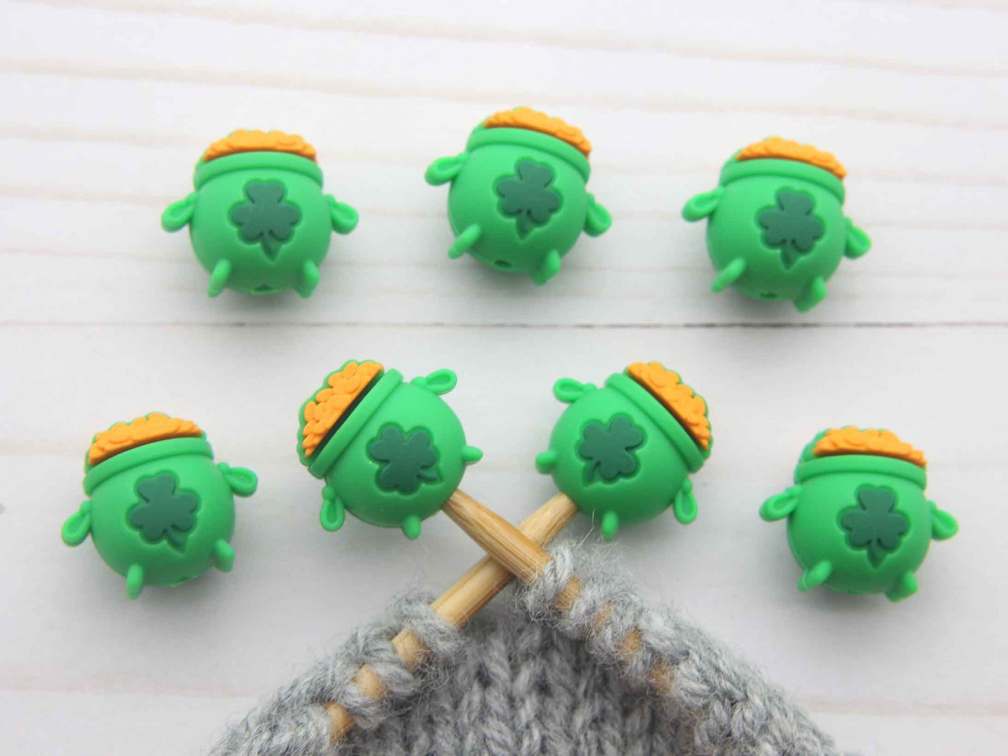 Stitch stoppers - Fox & Pine - set of 2 knitting needle stoppers - Pot of Gold