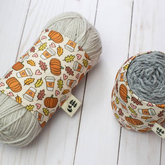 Yarn sleeve (yarn cozy) - Fox & Pine Stitches - Fall Flavours