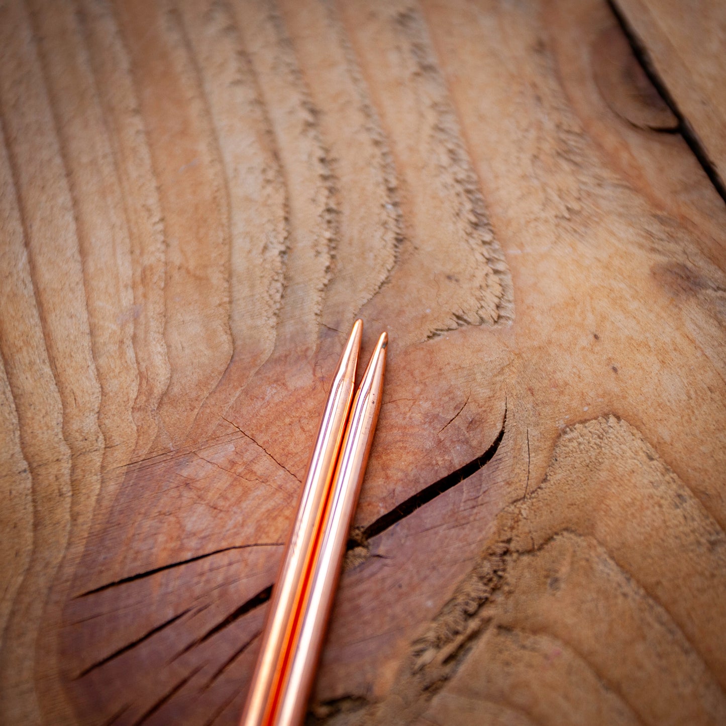 Lykke Cypra 32" Fixed Circular Knitting Needles – Copper (Various Sizes)