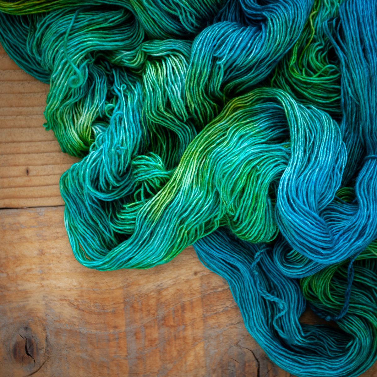 100% Fine Superwash Merino Single Ply Fingering Yarn – 360m/100g