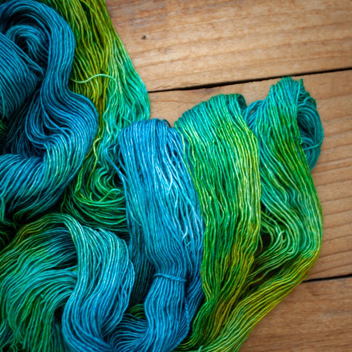 100% Fine Superwash Merino Single Ply Fingering Yarn – 360m/100g