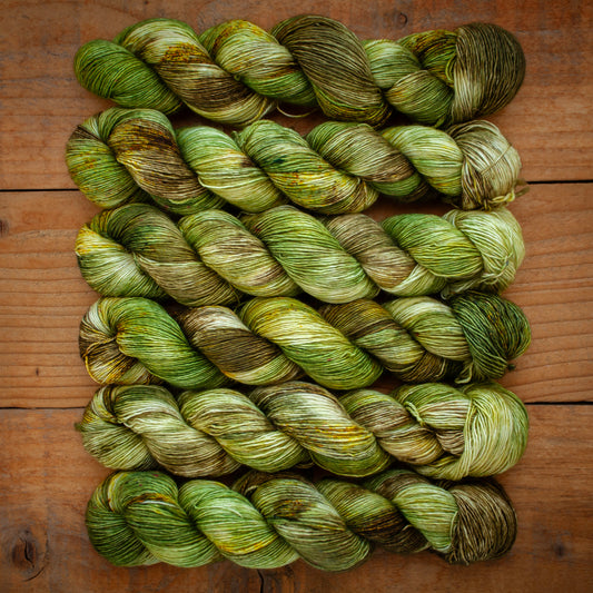 100% Fine Superwash Merino Single Ply Fingering Yarn – 360m/100g