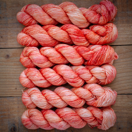 100% Fine Superwash Merino Single Ply Fingering Yarn – 360m/100g