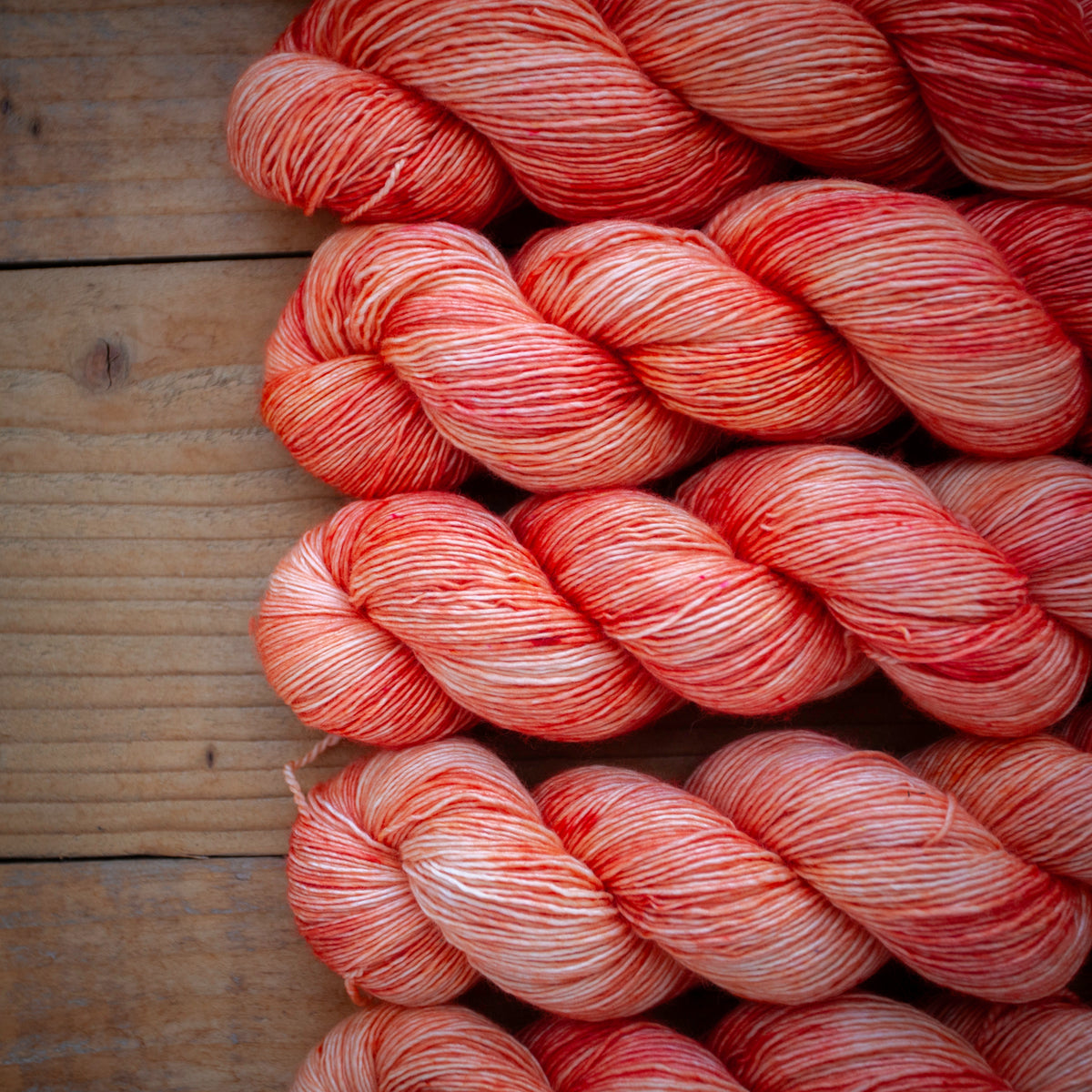 100% Fine Superwash Merino Single Ply Fingering Yarn – 360m/100g