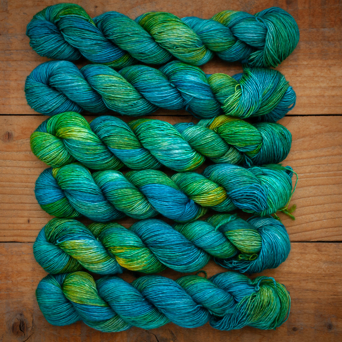 100% Fine Superwash Merino Single Ply Fingering Yarn – 360m/100g