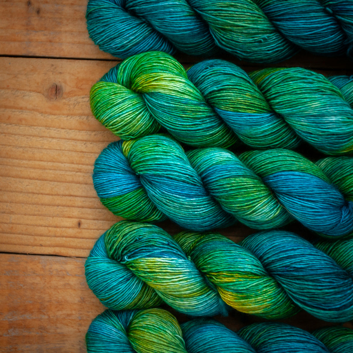 100% Fine Superwash Merino Single Ply Fingering Yarn – 360m/100g