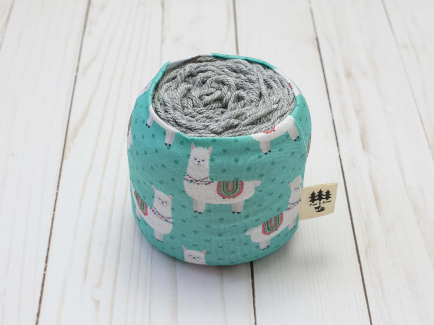 Yarn sleeve (yarn cozy) - Fox & Pine Stitches - Lovely Llama