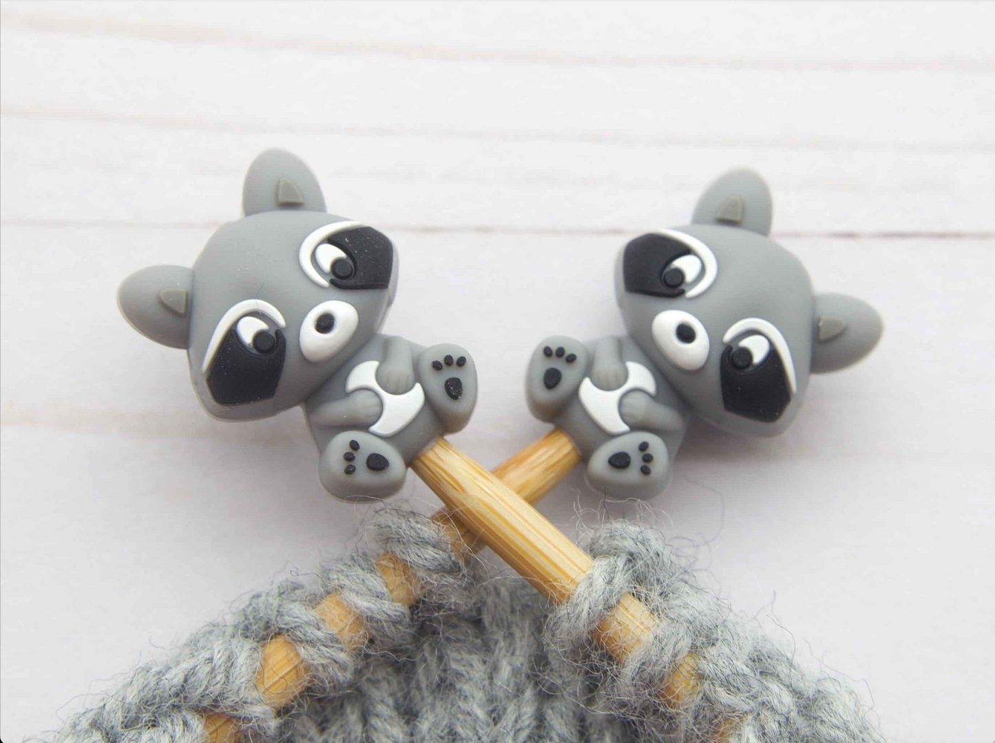 Stitch stoppers - Fox & Pine - set of 2 knitting needle stoppers - Little Raccoon